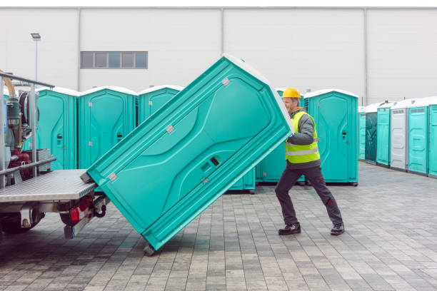 Portable Toilet Options We Offer in Clyde, NC